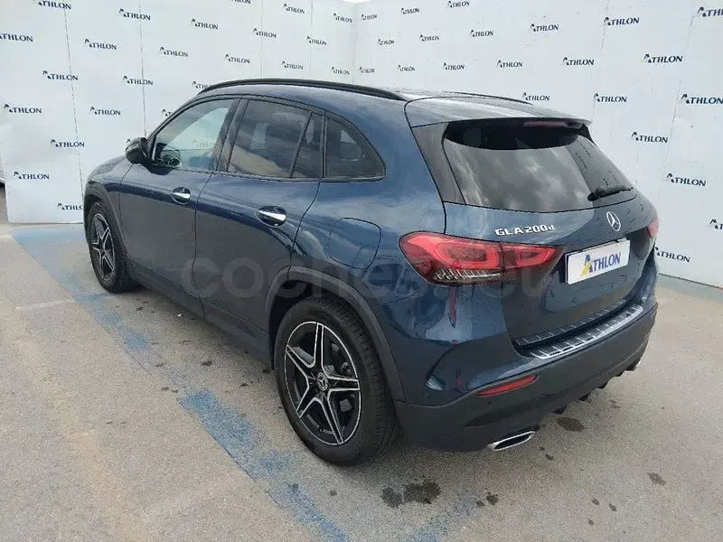 Usado Mercedes GLA200 150 CV (110 kW) 2022 Azul SUV