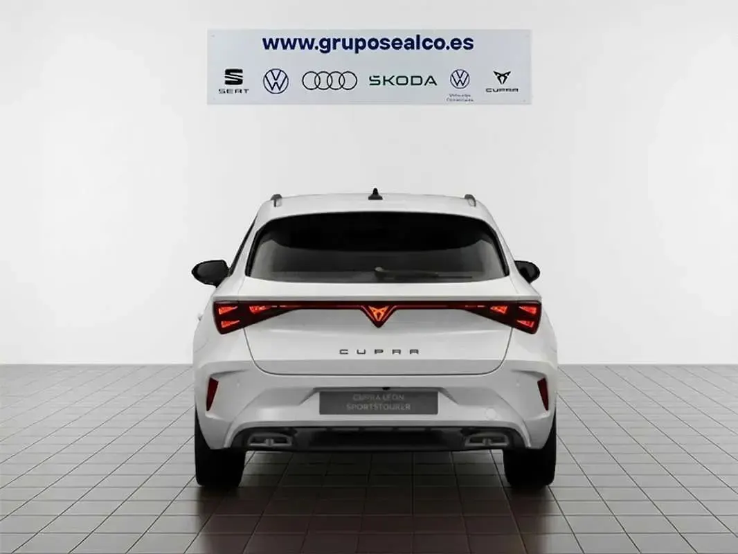 Nuevo Cupra Leon 150 CV (110 kW) 2026 Blanco Familiar