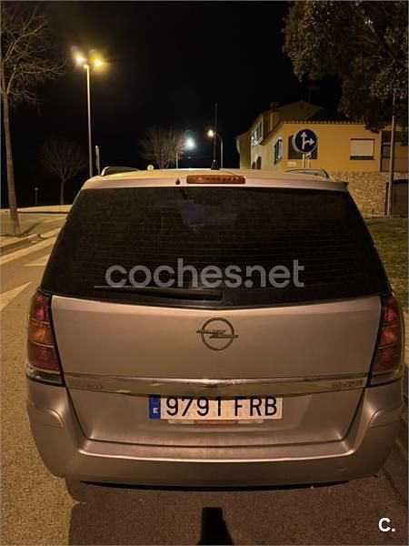 Gris / plata Usado 2007 Opel Zafira Cosmo Monovolumen | 6000 € - Imagen 1/4