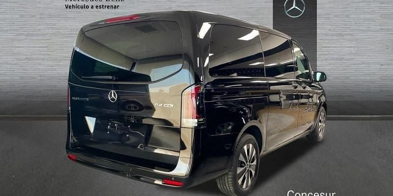Nuevo Mercedes Vito 136 CV (100 kW) 2025 Negro Van