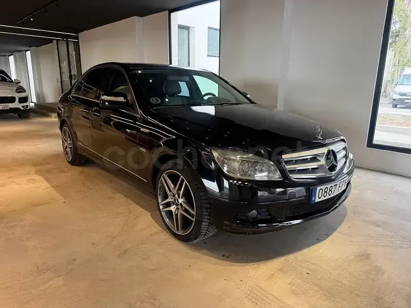 Usado Mercedes C320 Avantgarde 224 CV (164 kW) 2007 Negro Familiar