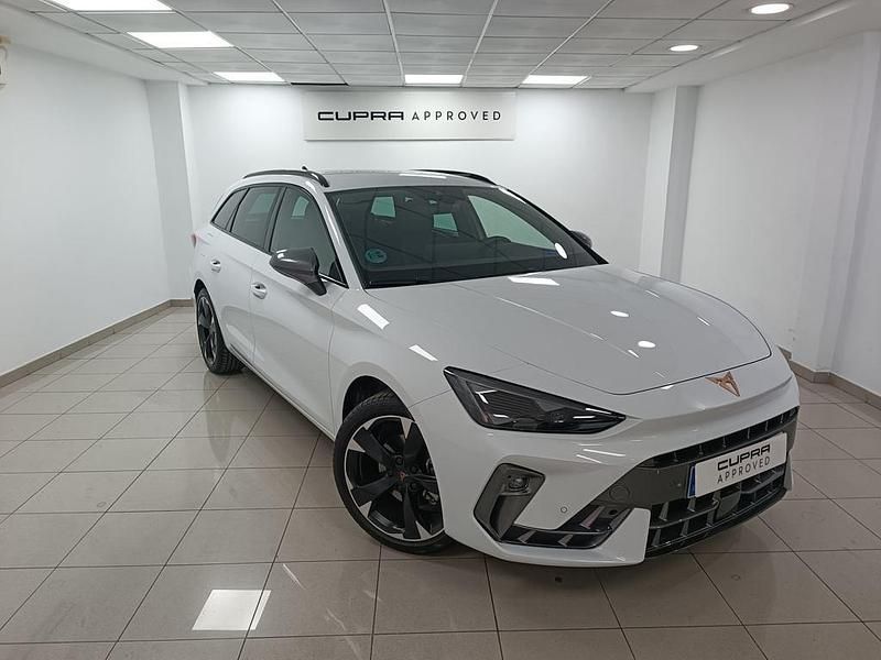 Blanco Usado 2024 Cupra Leon Familiar | 28.400 € (Precio justo) - Imagen 1/4