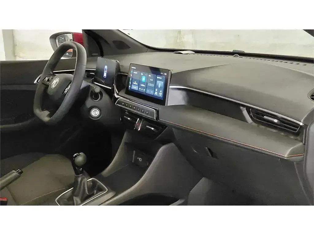 Usado MG MG3 116 CV (85 kW) 2025 Rojo Utilitario