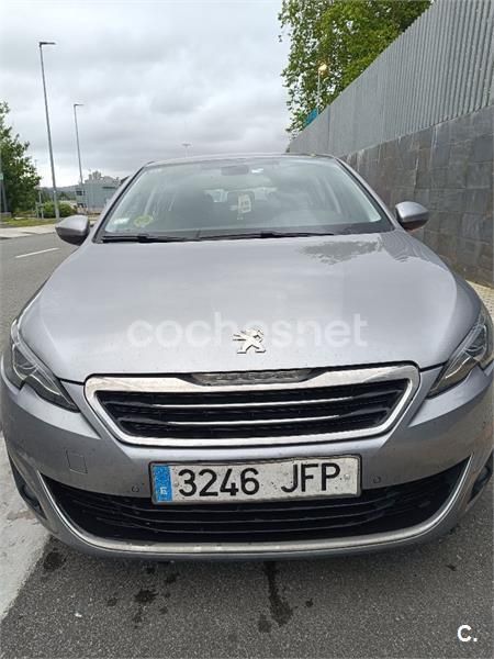 Gris / plata Usado 2015 Peugeot 308 Allure Berlina | 9000 € (Precio justo) - Imagen 1/4