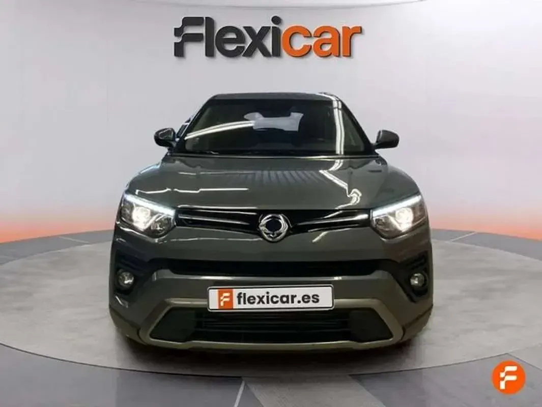Usado SsangYong Tivoli 163 CV (119 kW) 2023 Gris SUV