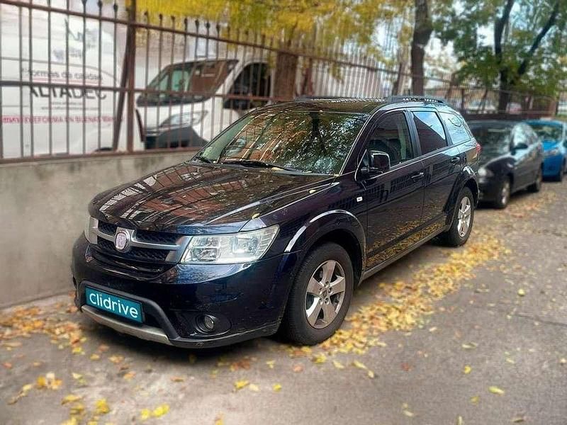 Usado Fiat Freemont 140 CV (102 kW) 2011 Azul SUV