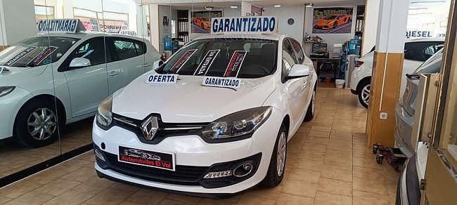 Usado Renault Mégane III Intens 115 CV (84 kW) 2015 Blanco