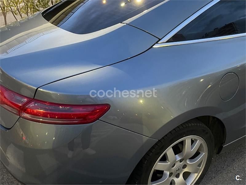 Usado Renault Laguna Coupé 150 CV (110 kW) 2010 Azul Coupe