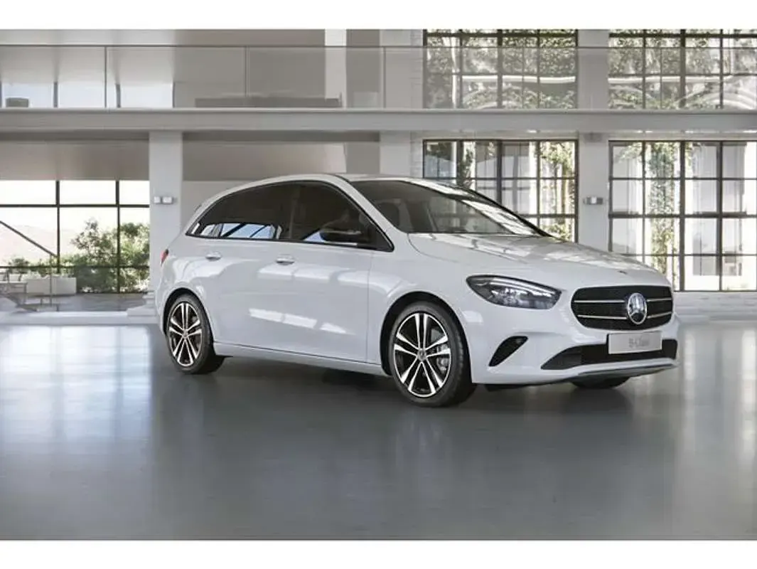 Usado Mercedes B180 136 CV (100 kW) 2020 Blanco Utilitario