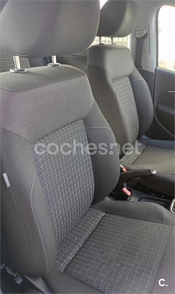 Usado VW Polo Advance 90 CV (66 kW) 2015 Blanco Berlina