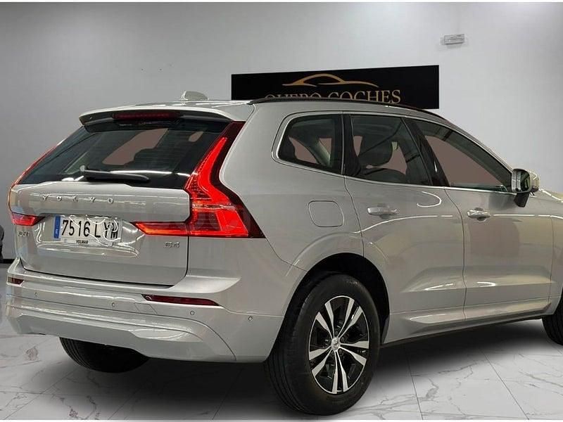 Usado Volvo XC60 Plus 197 CV (144 kW) 2022 Gris / plata SUV