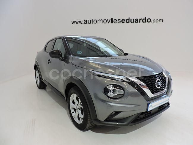 Usado Nissan Juke N-Connecta 114 CV (83 kW) 2021 Gris / plata SUV