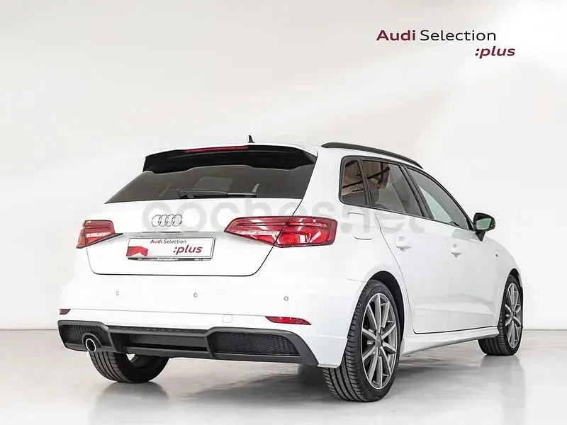 Usado Audi A3 S-Line 116 CV (85 kW) 2020 Blanco Berlina