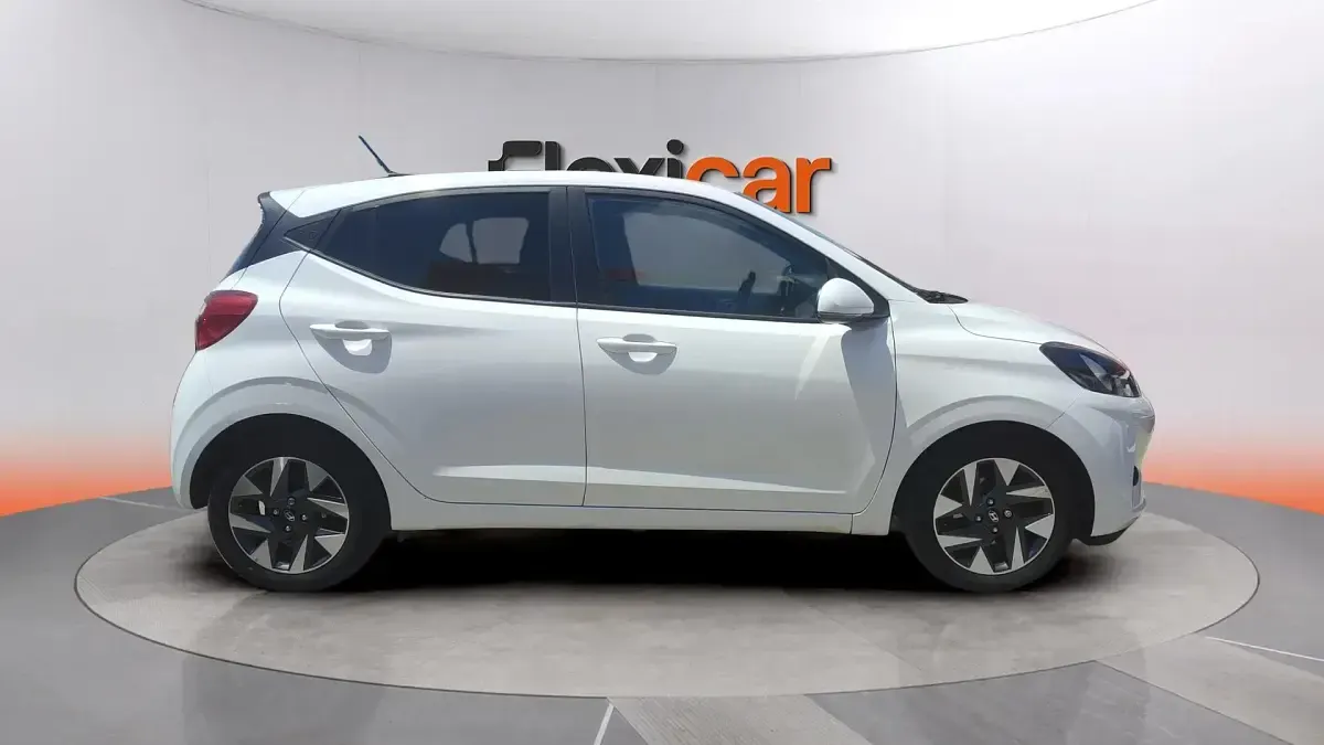 Usado Hyundai i10 67 CV (49 kW) 2024 Blanco Utilitario