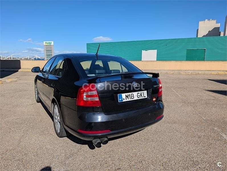 Usado Skoda Octavia RS 200 CV (147 kW) 2009 Negro Berlina