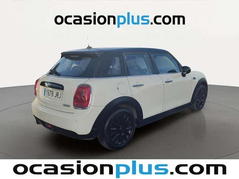 Begagnad Mini Cooper 136 HK (100 kW) 2016 Vit Halvkombi