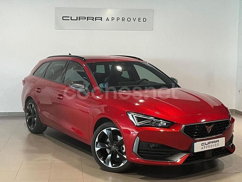 Rojo Usado 2023 Cupra Leon Familiar | 25.490 € (Precio justo) - Imagen 1/4