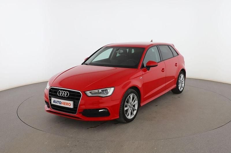Rojo Usado 2014 Audi A3 Sportback Attraction Utilitario | 13.799 € (Precio justo) - Imagen 1/3