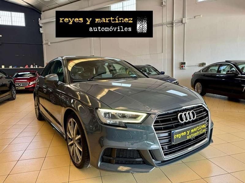 Usado Audi A3 Sportback S-Line 116 CV (85 kW) 2019 Gris Utilitario