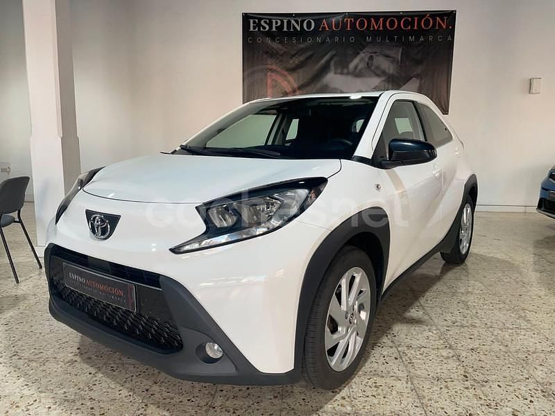 Blanco Usado 2023 Toyota Aygo Play Utilitario | 12.990 € (Precio justo) - Imagen 1/4