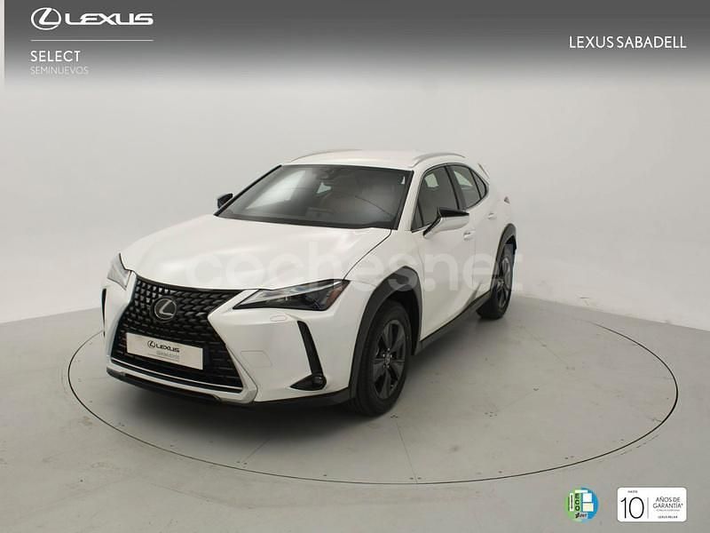 Blanco Nuevo 2024 Lexus UX Business Edition SUV | 35.525 € - Imagen 1/4