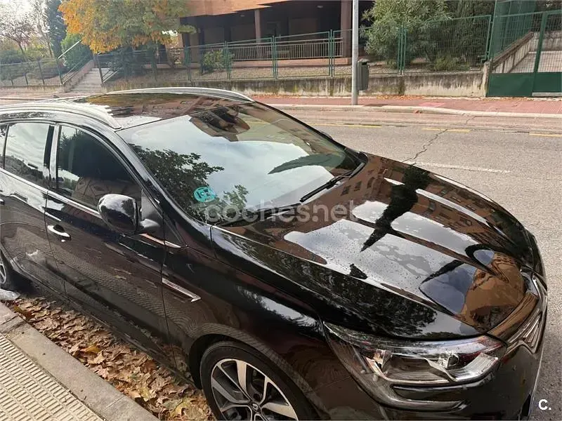 Usado Renault Mégane GrandTour Bose Edition 130 CV (95 kW) 2016 Negro Familiar