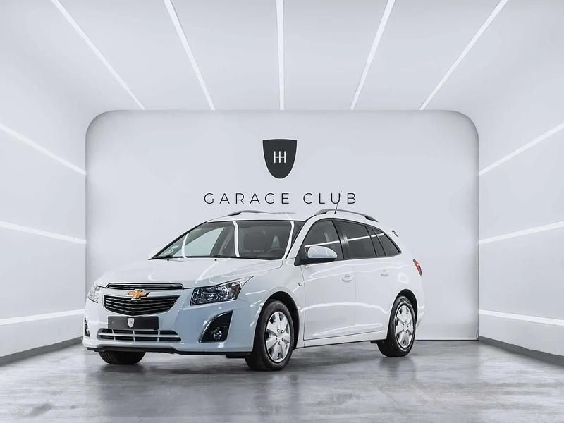 Usado Chevrolet Cruze LT 131 CV (96 kW) 2013 Blanco Familiar
