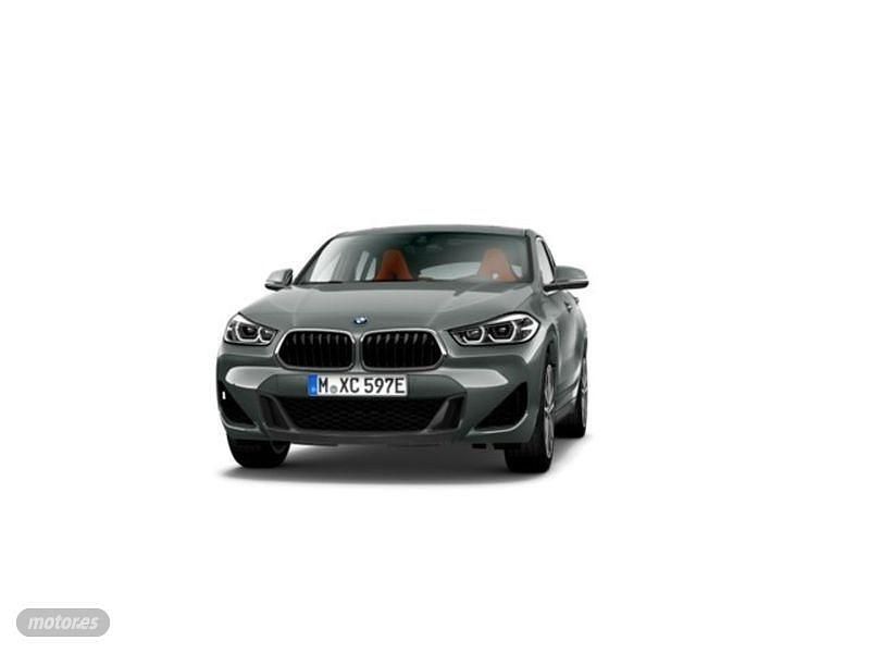 Gris / plata Usado 2022 BMW X2 Comfort Edition SUV | 29.900 € (Precio justo) - Imagen 1/4