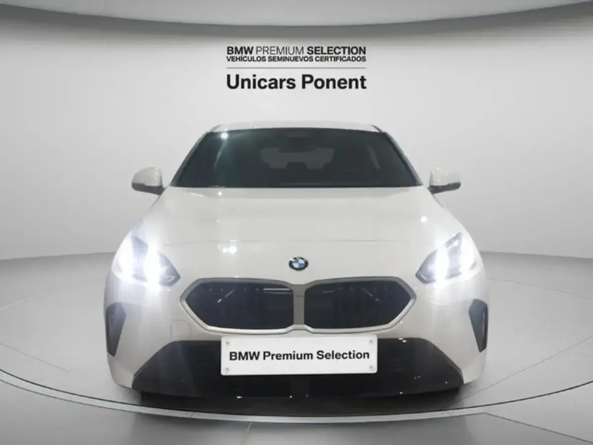 Usado BMW 116 Shadowline 122 CV (89 kW) 2026 Blanco Utilitario