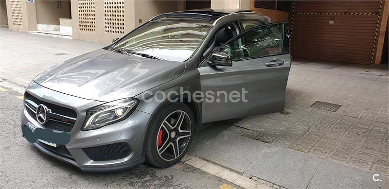 Usado Mercedes GLA220 AMG line 170 CV (125 kW) 2015 Gris / plata SUV