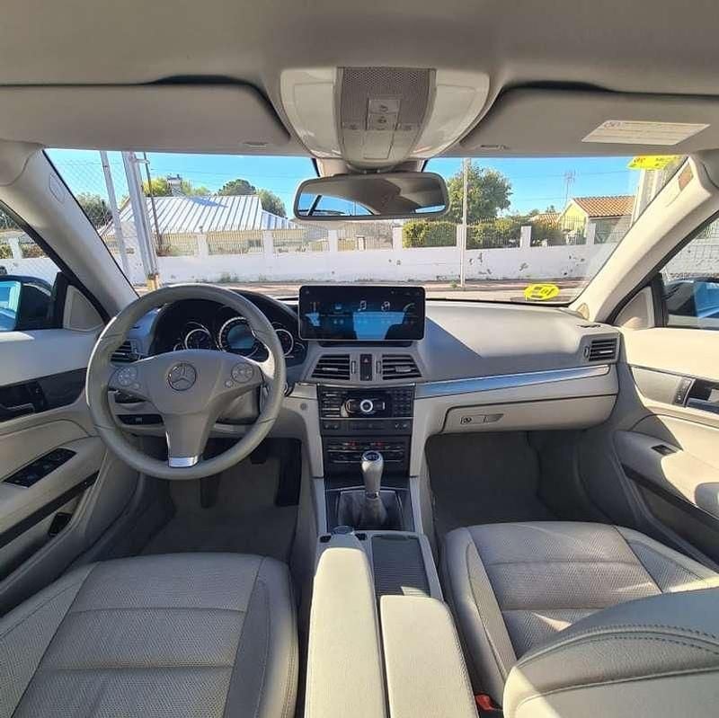 Usado Mercedes E250 Elegance 204 CV (150 kW) 2010 Negro Berlina
