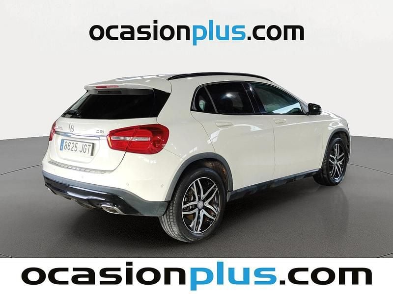 Usado Mercedes GLA200 Urban 136 CV (100 kW) 2015 Blanco SUV