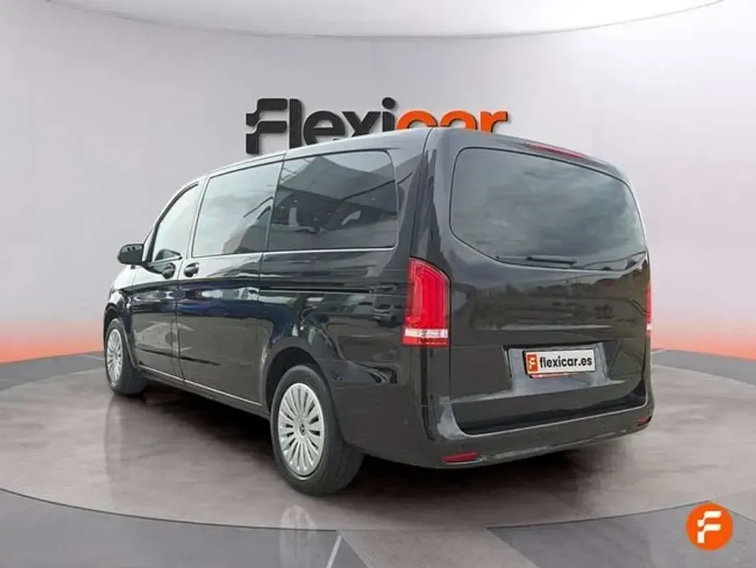 Usado Mercedes Vito Marco Polo 136 CV (100 kW) 2022 Negro Van