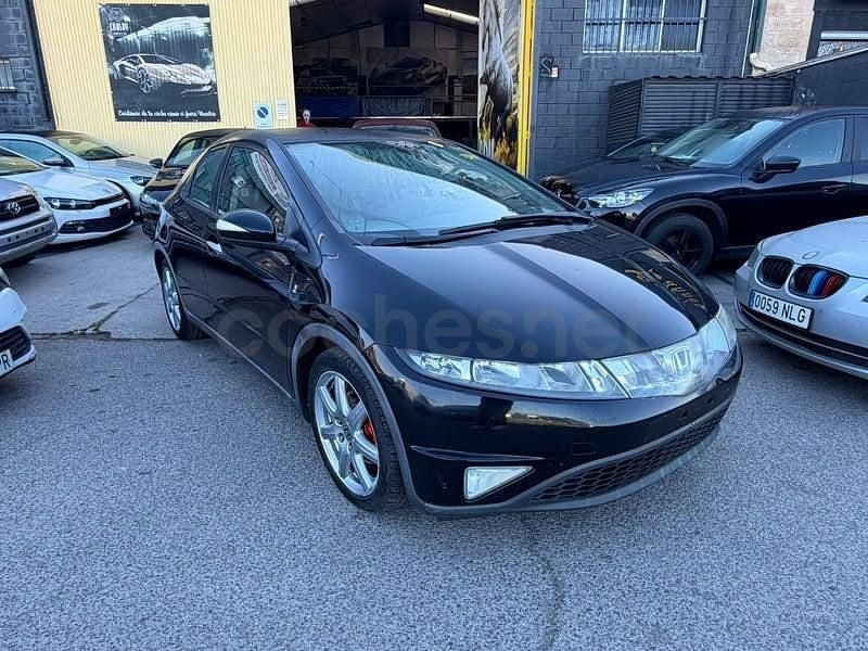 Usado Honda Civic Comfort 140 CV (102 kW) 2007 Negro Berlina