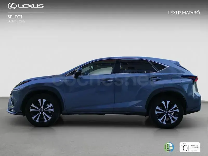 Usado Lexus NX300h Sport Line 197 CV (144 kW) 2018 Gris / plata SUV
