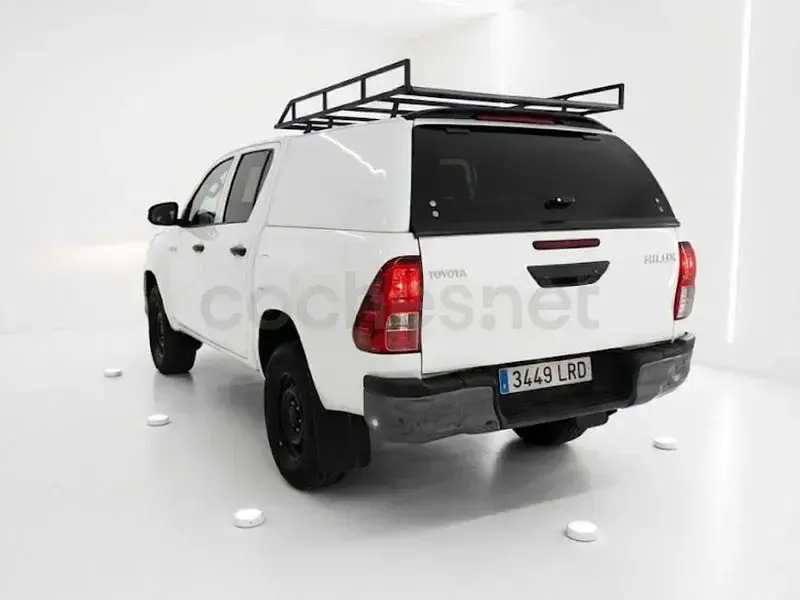 Usado Toyota HiLux 150 CV (110 kW) 2021 Blanco Pickup/Camioneta