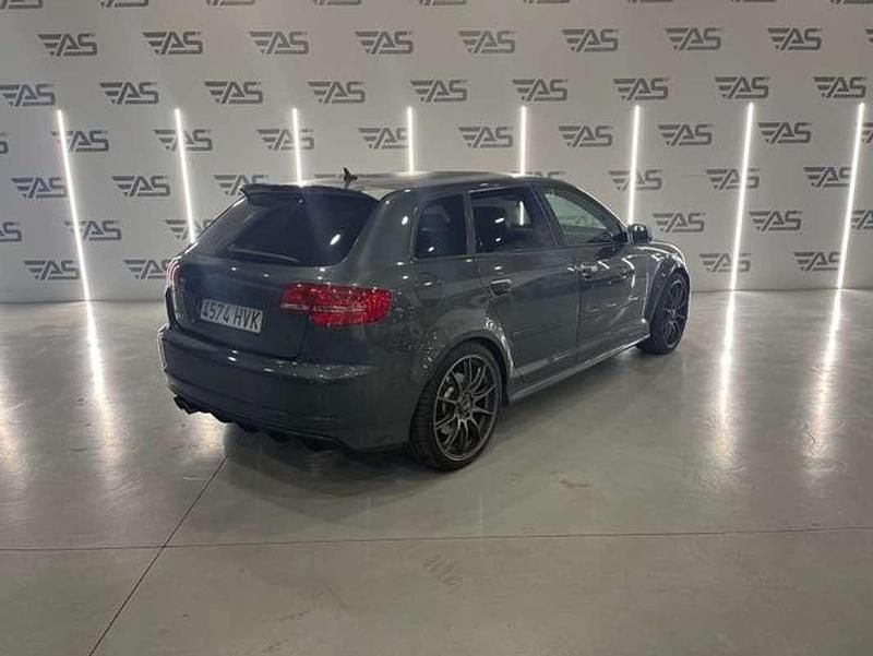 Usado Audi RS3 Sportback 340 CV (250 kW) 2012 Gris Utilitario