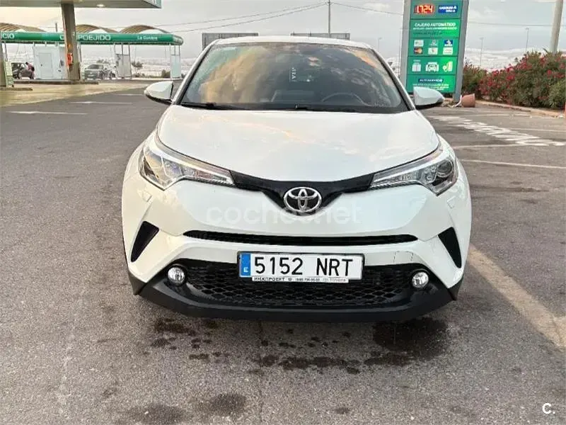 Usado Toyota C-HR Advance 122 CV (89 kW) 2018 Blanco SUV