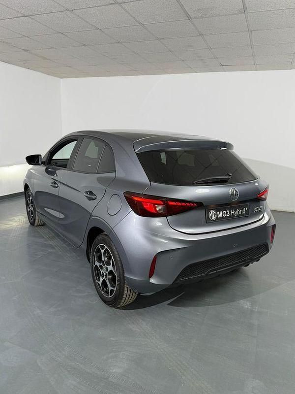 Usado MG MG3 Luxury 194 CV (142 kW) 2026 Gris Utilitario