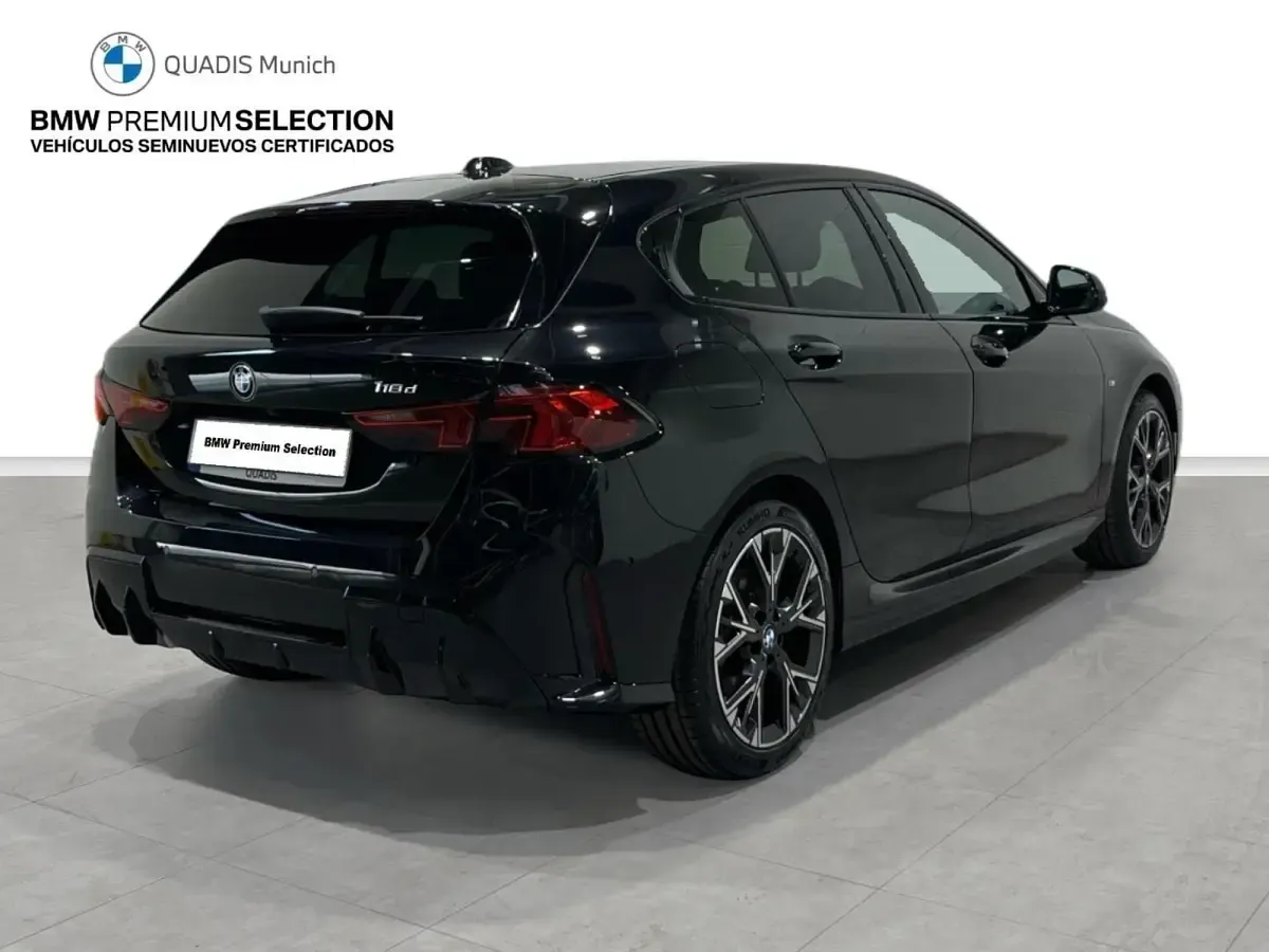 Usado BMW 118 Comfort Edition 150 CV (110 kW) 2025 Negro Utilitario