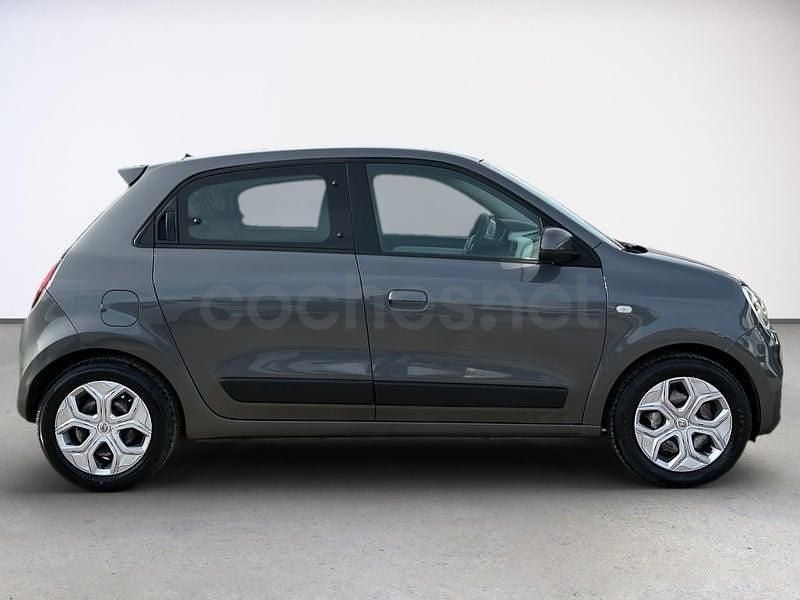 Usado Renault Twingo Intens 75 CV (55 kW) 2021 Gris / plata Utilitario