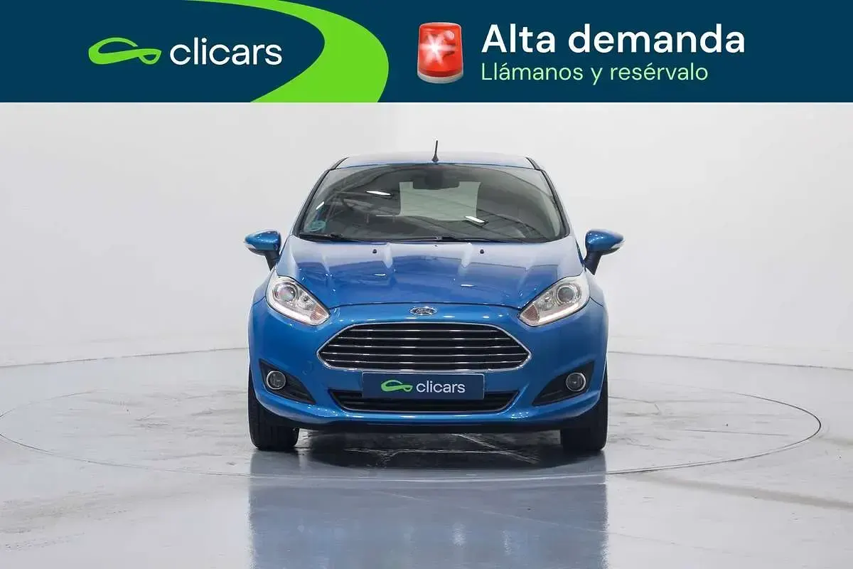 Usado Ford Fiesta Titanium 101 CV (74 kW) 2017 Azul Utilitario