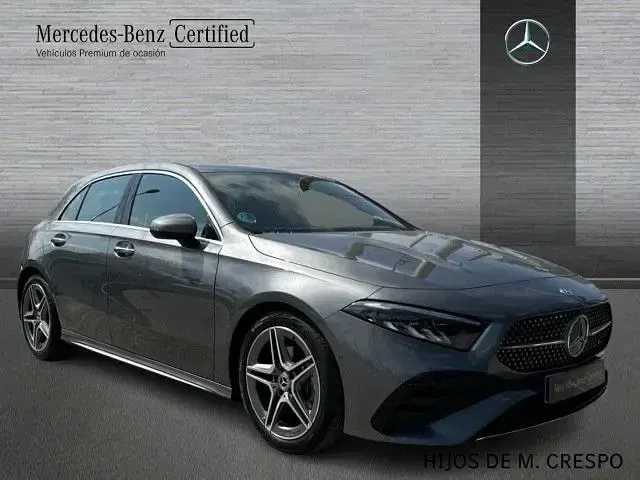 Usado Mercedes A180 136 CV (100 kW) 2026 Gris montaña