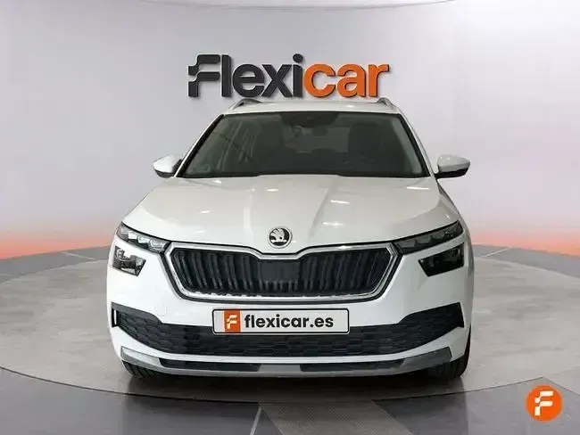 Usado Skoda Kamiq Active 110 CV (80 kW) 2023 Blanco SUV