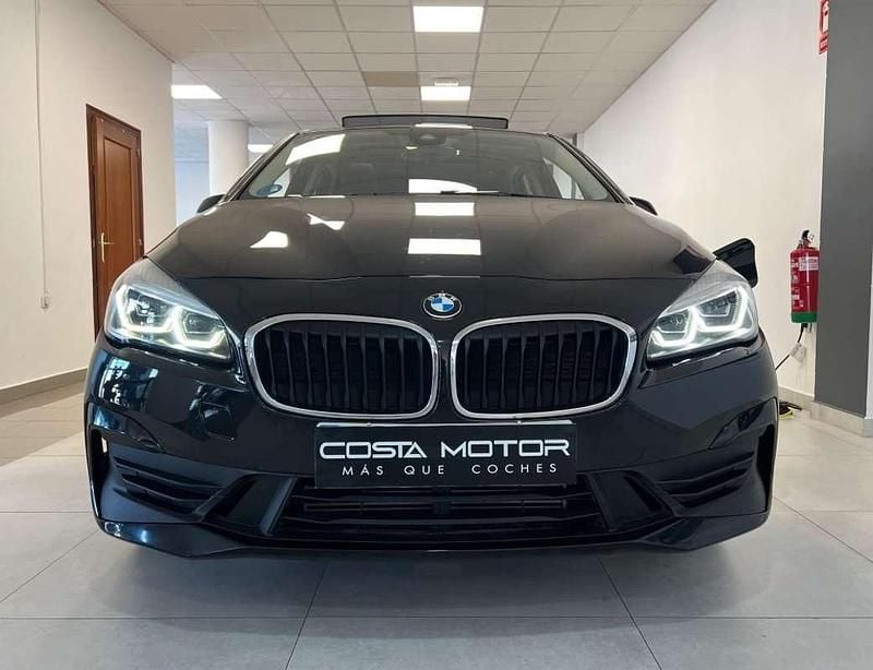 Negro Usado 2021 BMW 225 Active Tourer iPerformance Monovolumen | 16.500 € (Precio justo) - Imagen 1/4