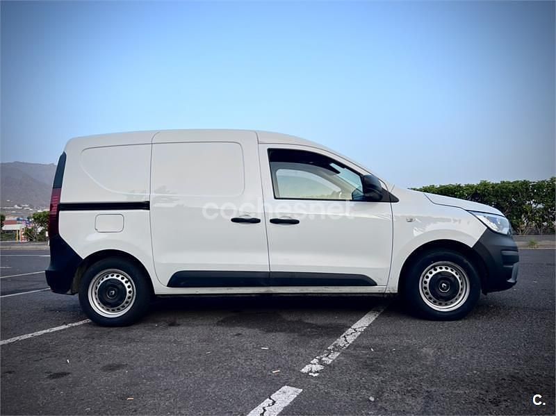 Usado Renault Kangoo Equilibre 95 CV (69 kW) 2023 Blanco Familiar