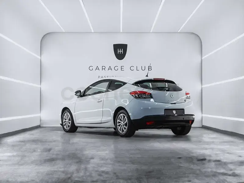 Käytetty Renault Mégane LIMITED 115 HP (84 kW) 2014 Valkoinen Coupe - kaksiovinen
