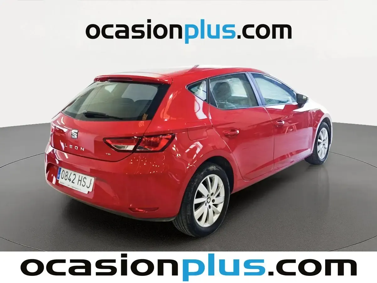 Usado Seat Leon Reference 105 CV (77 kW) 2013 Rojo Utilitario
