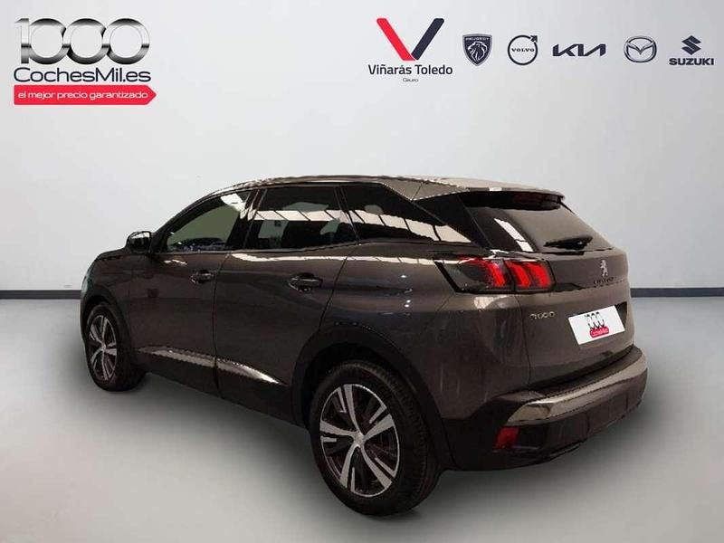 Usado Peugeot 3008 Allure 131 CV (96 kW) 2024 Gris SUV
