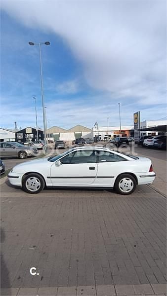 Usado Opel Calibra 150 CV (110 kW) 1990 Blanco Coupe
